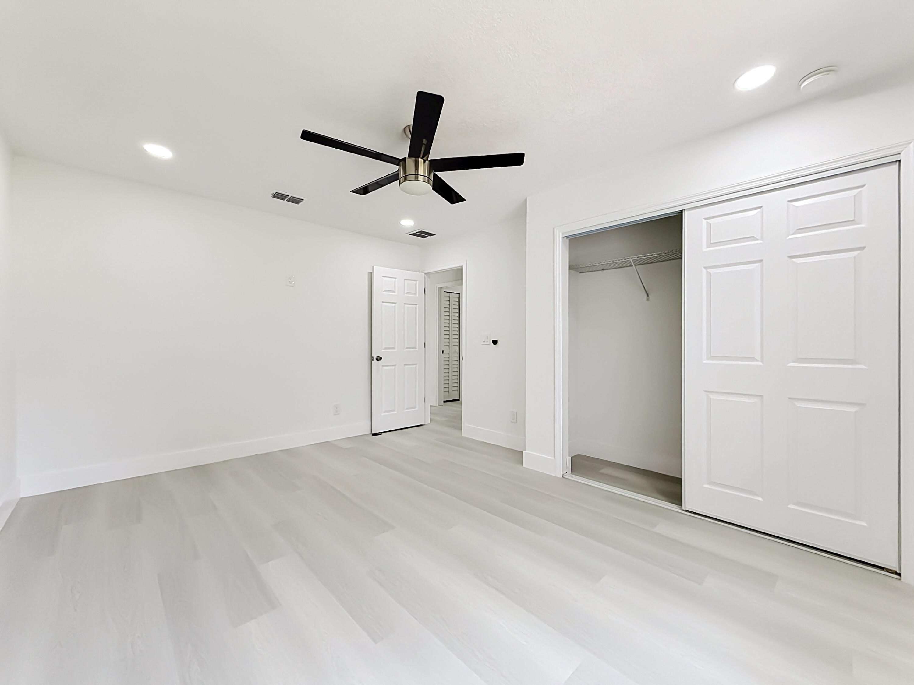 5534 Southwest 31st Street Ocala, FL 34474 - Photo 36 of 57 IMG_0153