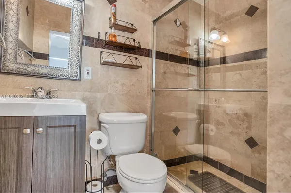 $749,000 | 2450 Northeast 18th Street, Pompano Beach, FL 33062