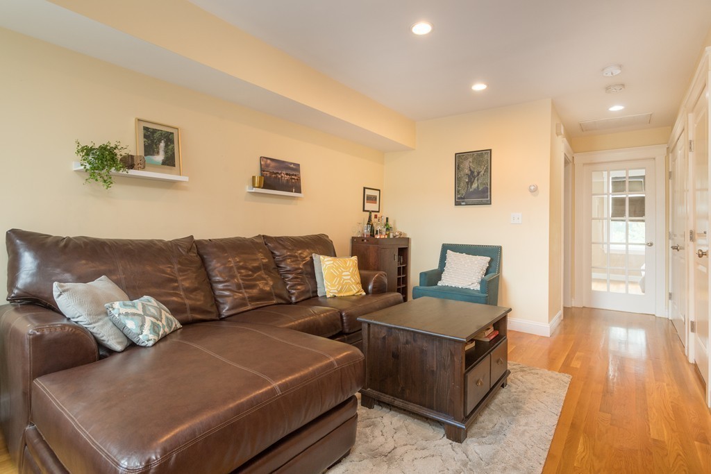 105 Rutherford Avenue, Unit 3 Boston, MA 02129 - Photo 7 of 11 Gallery Image 7