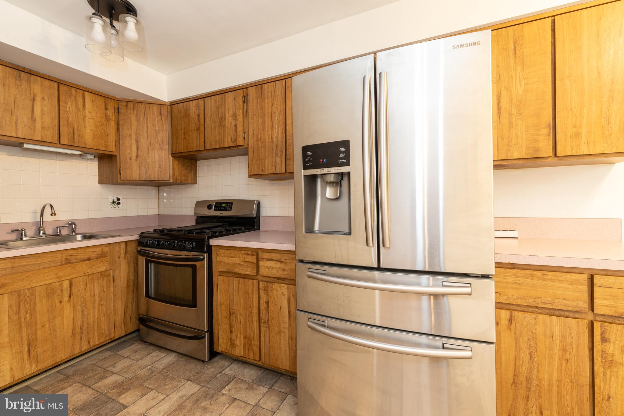 1420 Powell Road Brookhaven, PA 19015 - Photo 15 of 46