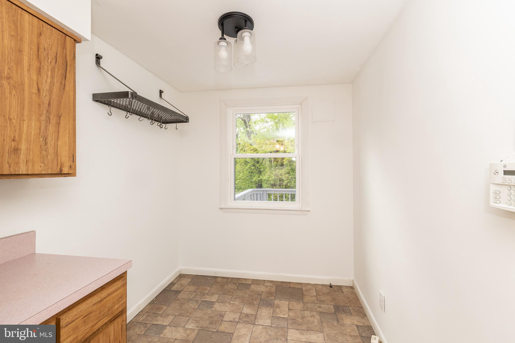 1420 Powell Road Brookhaven, PA 19015 - Photo 19 of 46