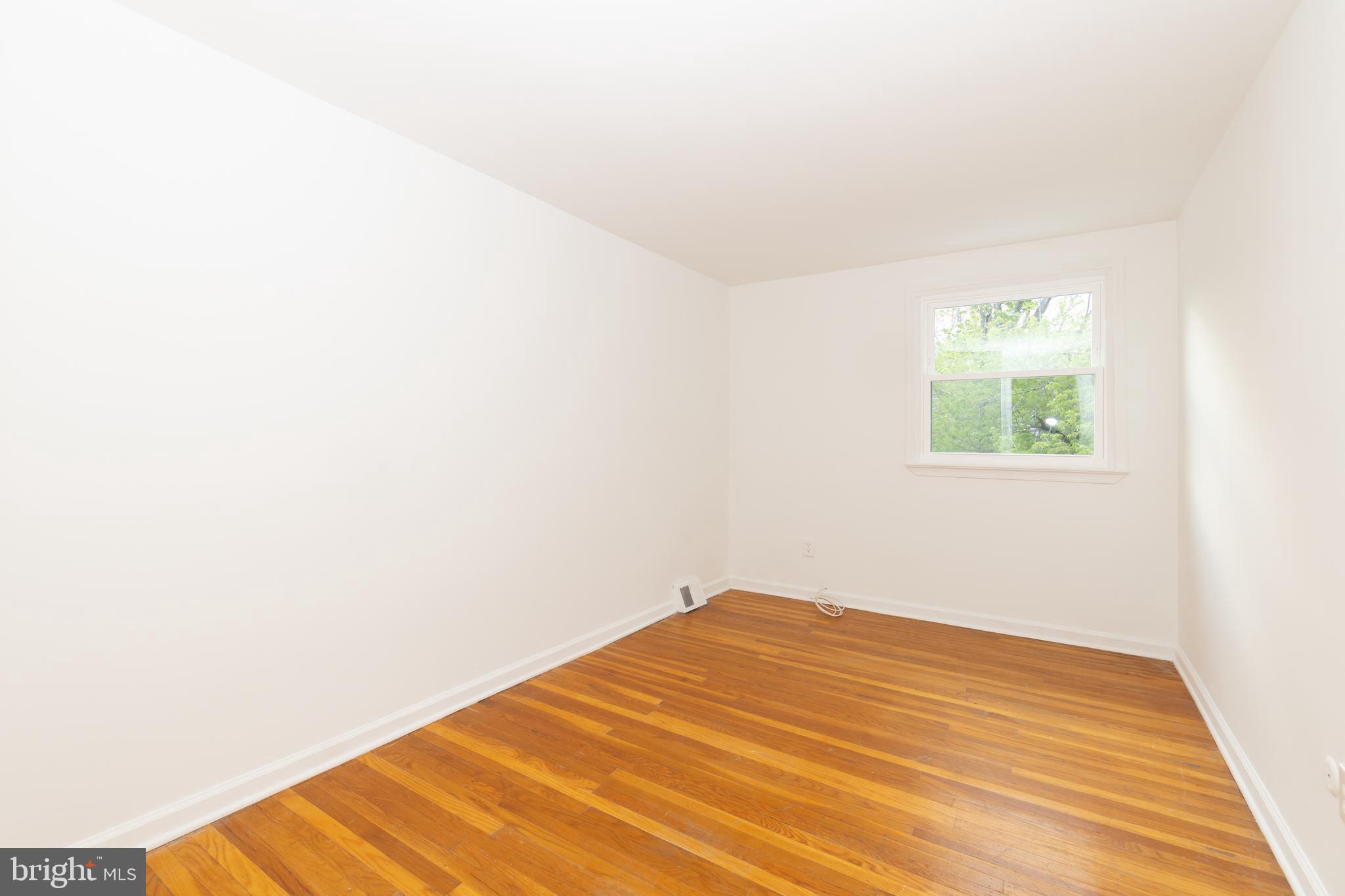 1420 Powell Road Brookhaven, PA 19015 - Photo 27 of 46 Bedroom 3
