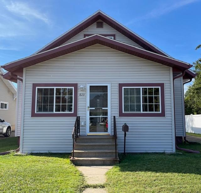 823 Thayer Street Rhinelander, WI 54501 - Photo 1 of 43 Gallery Image 1