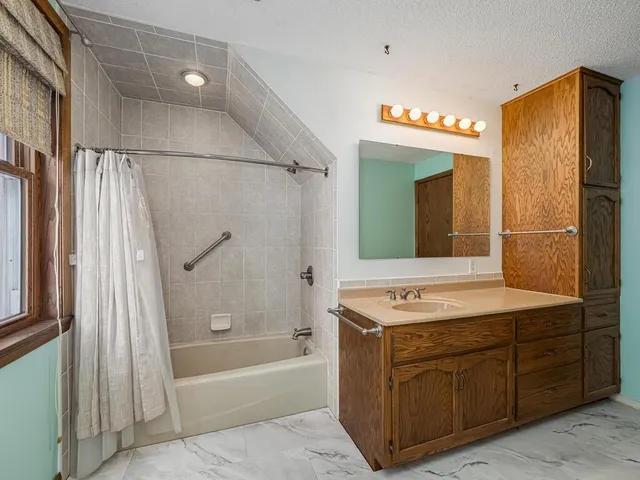 $449,900 | 23086 County Road 44, St. Augusta, MN 55320