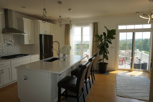 $4,150 | 127 Brentwood Circle, Unit 127, Danbury, CT 06810