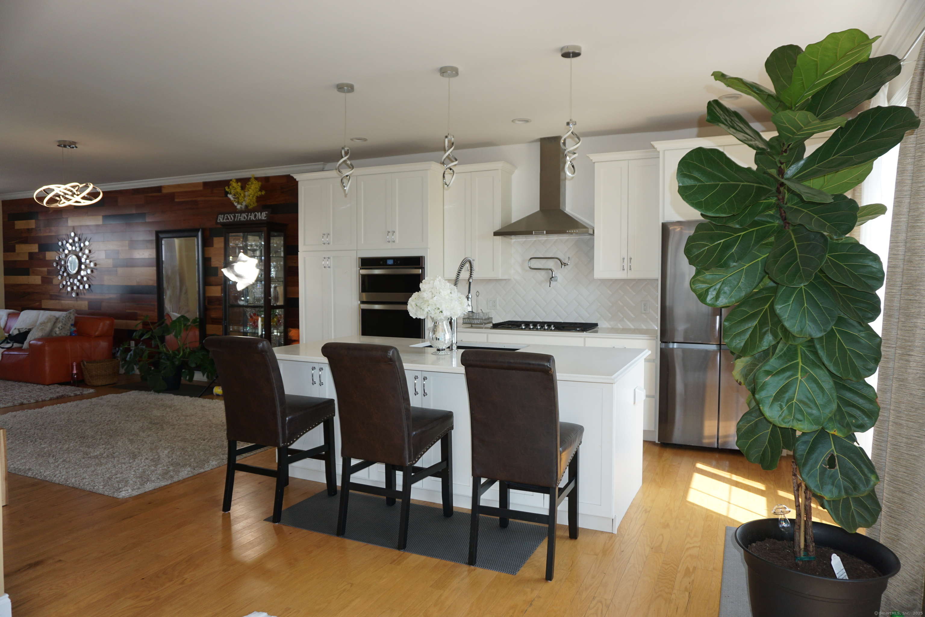 127 Brentwood Circle, Unit 127 Danbury, CT 06810 - Photo 7 of 23 a dining room with furniture and window