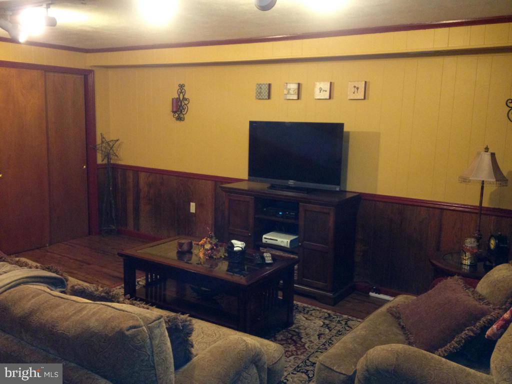 104 Market Street Lititz, PA 17543 - Photo 11 of 22