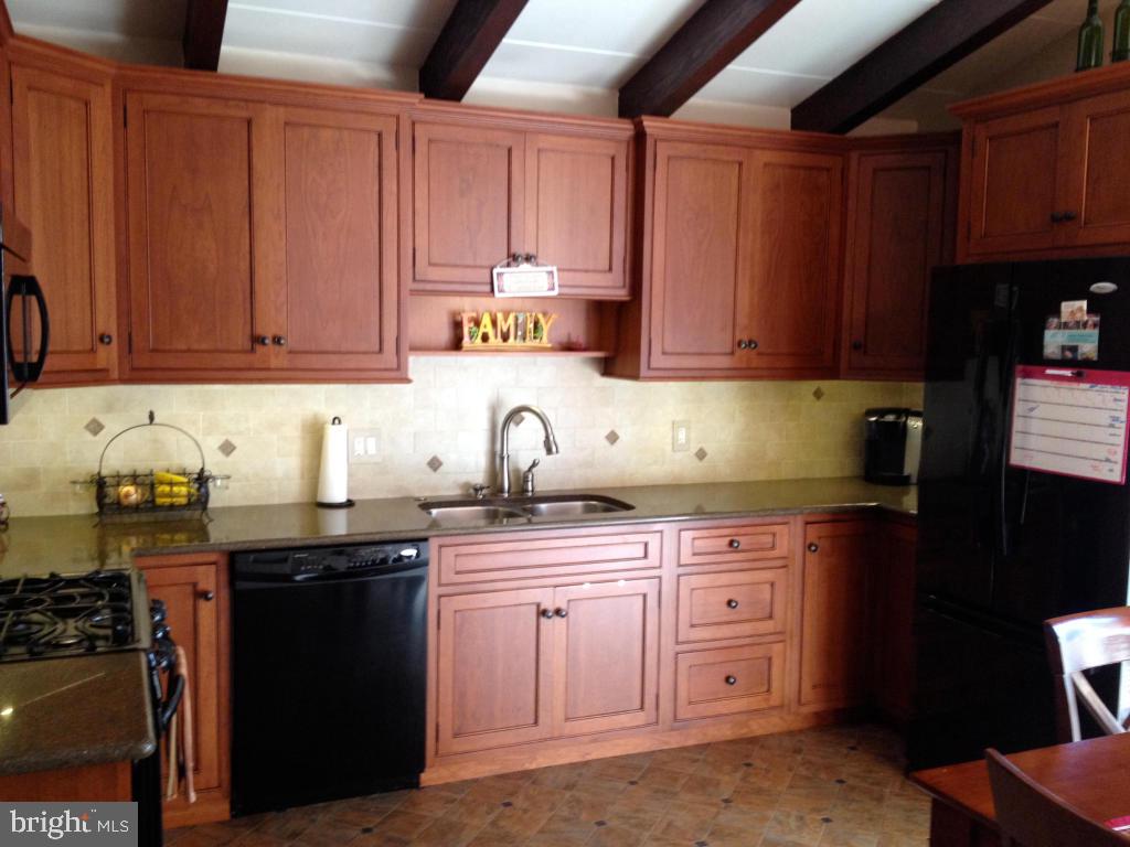 104 Market Street Lititz, PA 17543 - Photo 3 of 22