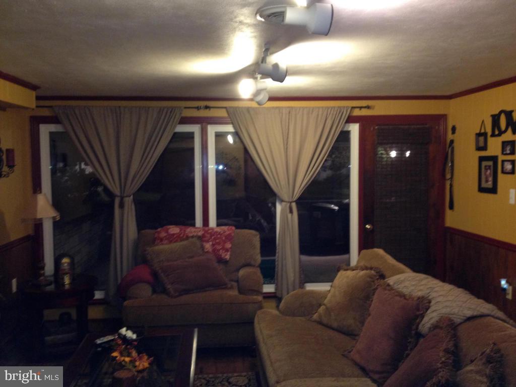 104 Market Street Lititz, PA 17543 - Photo 10 of 22