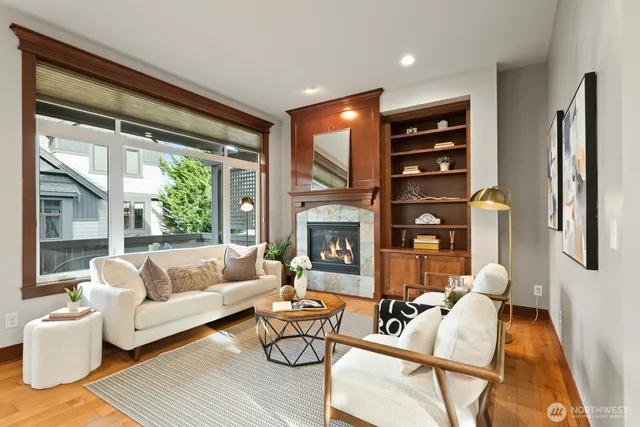 $1,350,000 | 2170 Northwest Stoney Creek Drive, Issaquah, WA 98027