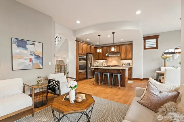 $1,350,000 | 2170 Northwest Stoney Creek Drive, Issaquah, WA 98027