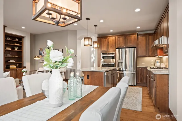 $1,350,000 | 2170 Northwest Stoney Creek Drive, Issaquah, WA 98027