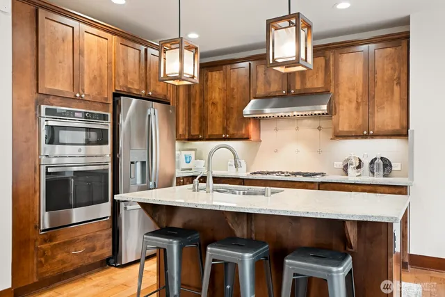 $1,350,000 | 2170 Northwest Stoney Creek Drive, Issaquah, WA 98027