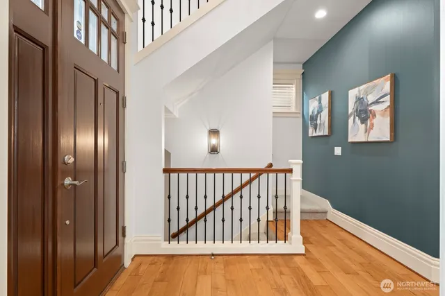 $1,350,000 | 2170 Northwest Stoney Creek Drive, Issaquah, WA 98027