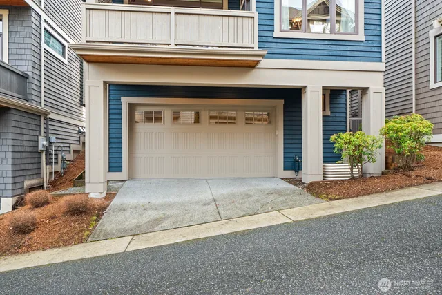 $1,350,000 | 2170 Northwest Stoney Creek Drive, Issaquah, WA 98027