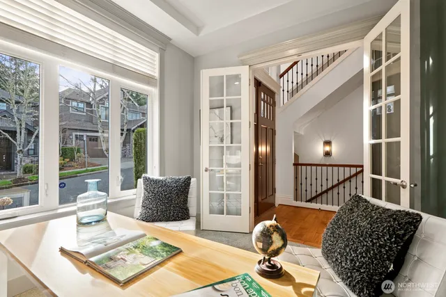 $1,350,000 | 2170 Northwest Stoney Creek Drive, Issaquah, WA 98027