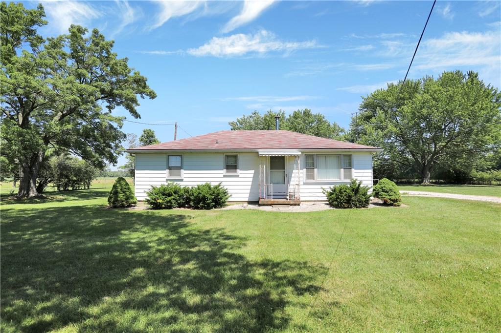 4655 Flake Road Martinsville, IN 46151 - Photo 2 of 10 Gallery Image 2