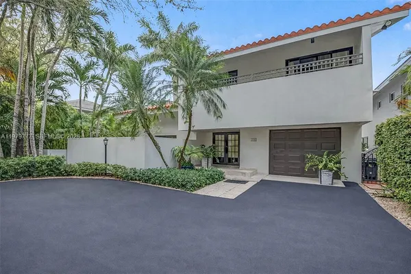 $2,350,000 | 4950 San Amaro Drive, Coral Gables, FL 33146