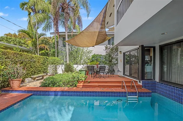 $2,350,000 | 4950 San Amaro Drive, Coral Gables, FL 33146