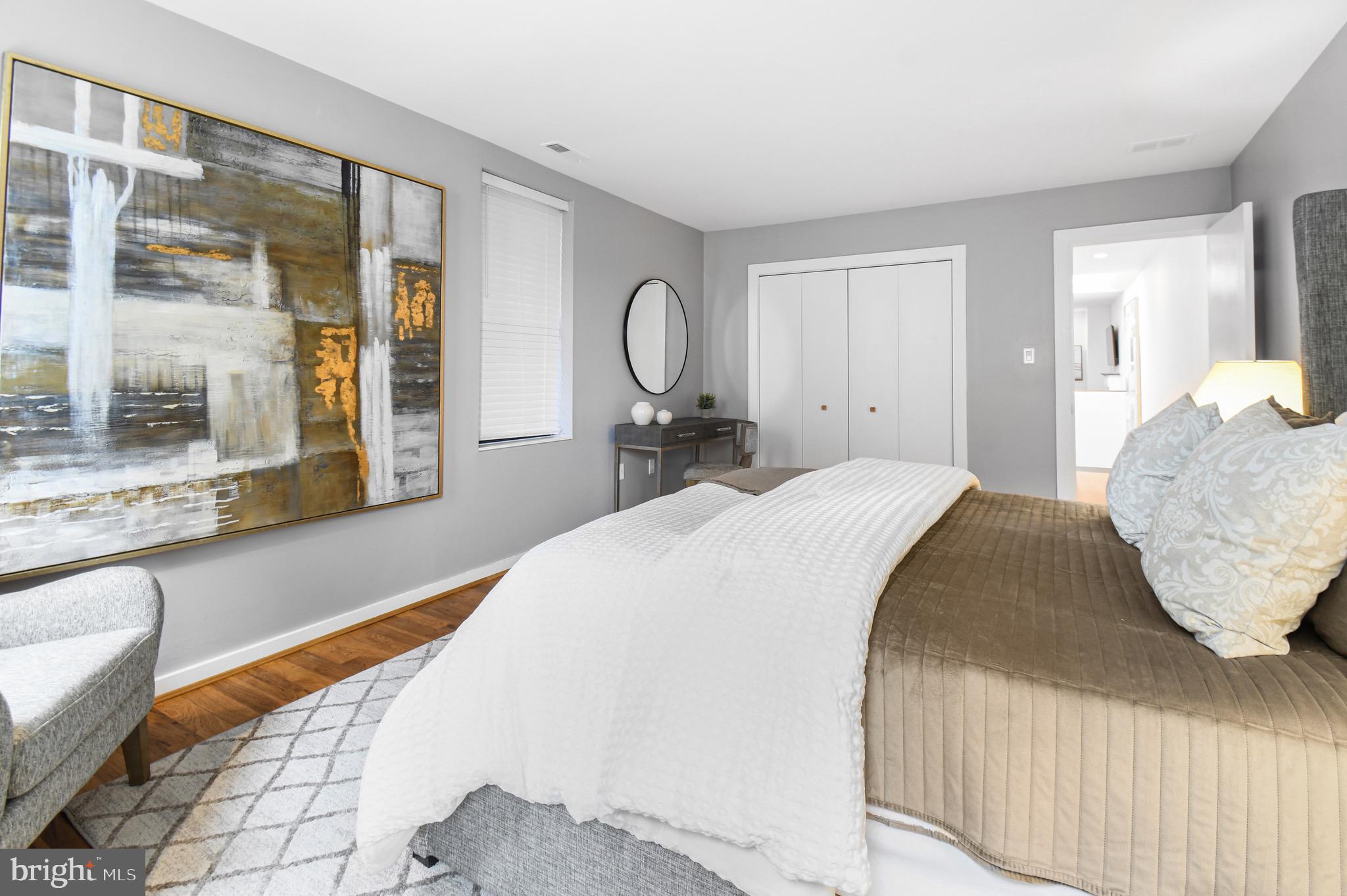 2013 Columbia Road Northwest, Unit E Washington, DC 20009 - Photo 12 of 25 Gallery Image 12
