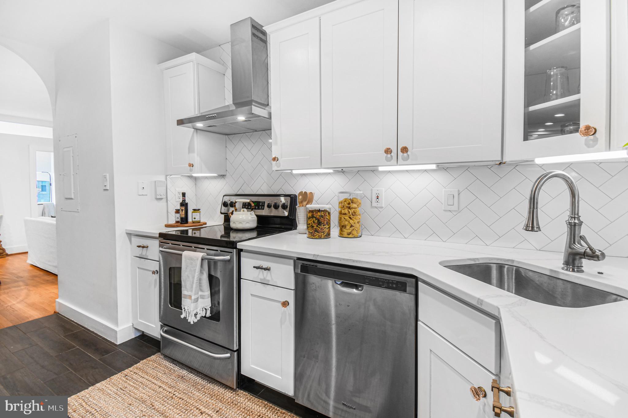 2013 Columbia Road Northwest, Unit E Washington, DC 20009 - Photo 8 of 25 Gallery Image 8