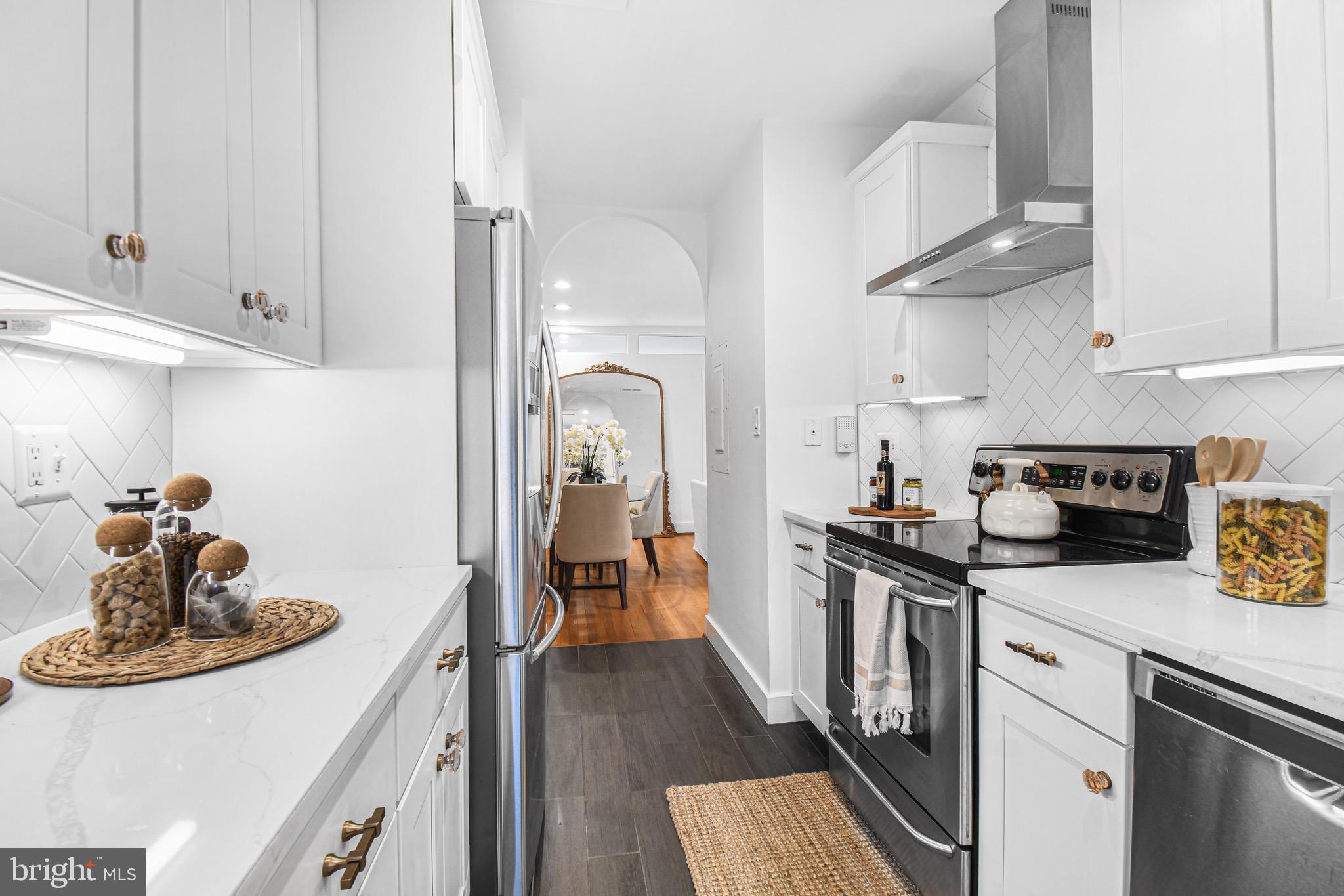 2013 Columbia Road Northwest, Unit E Washington, DC 20009 - Photo 10 of 25 Gallery Image 10