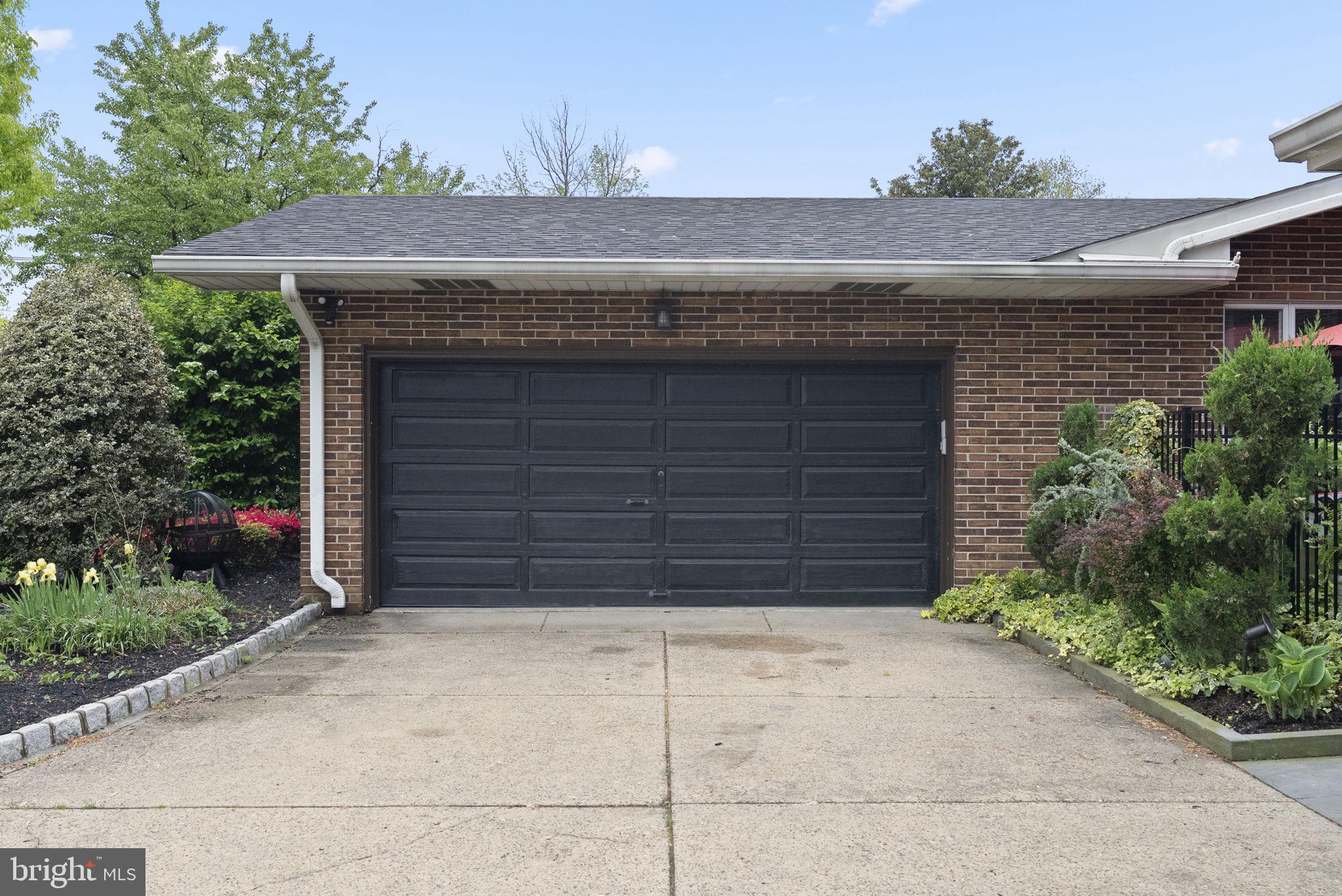 2509 Riverton Road Cinnaminson, NJ 08077 - Photo 4 of 68