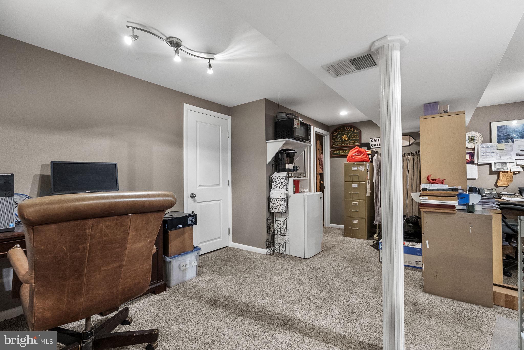 2509 Riverton Road Cinnaminson, NJ 08077 - Photo 48 of 68