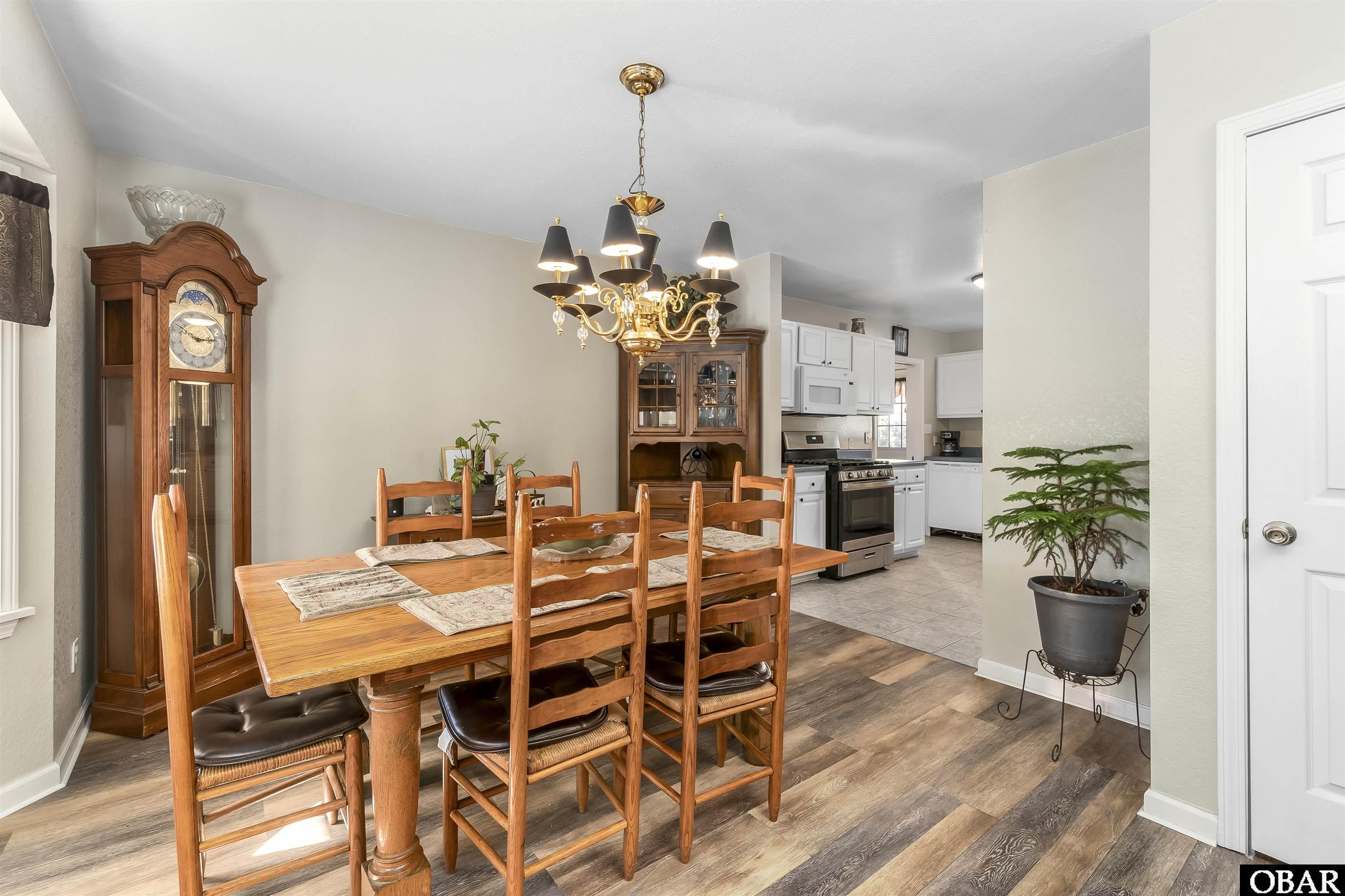 103 Trenor Lane Powells Point, NC 27966 - Photo 17 of 30