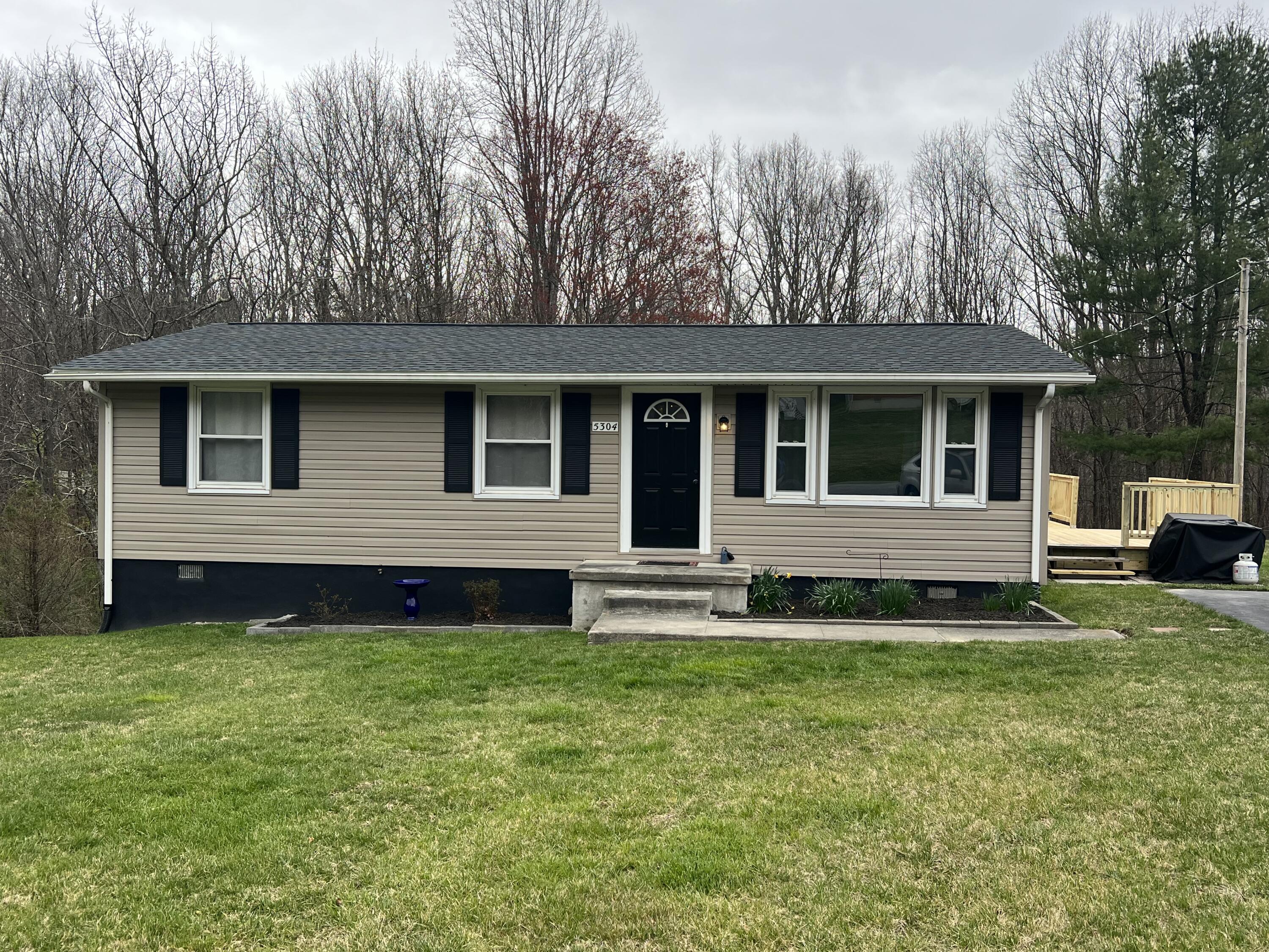 5304 Keffer Road Catawba, VA 24070 - Photo 1 of 12 front