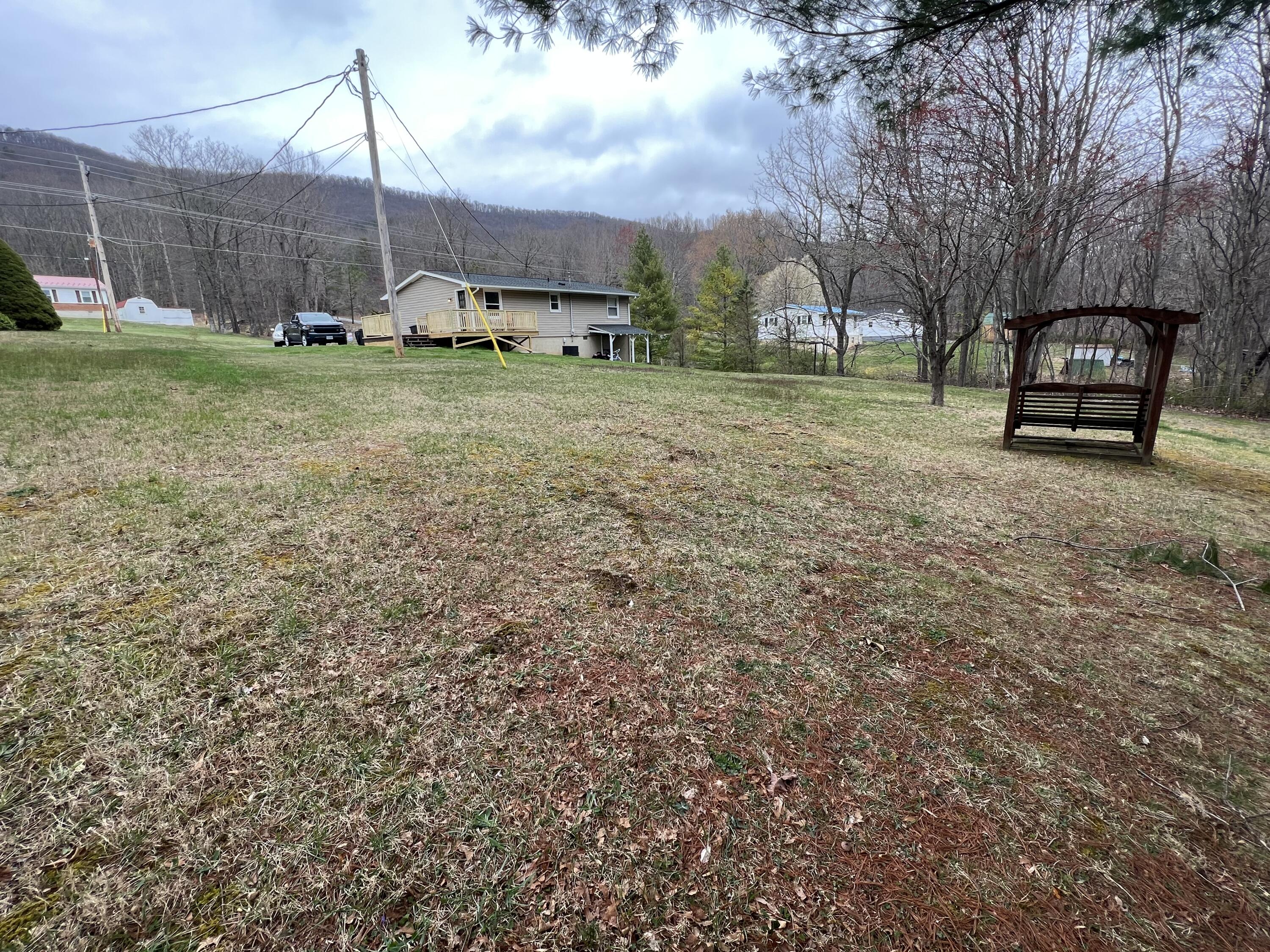 5304 Keffer Road Catawba, VA 24070 - Photo 3 of 12 IMG_2812