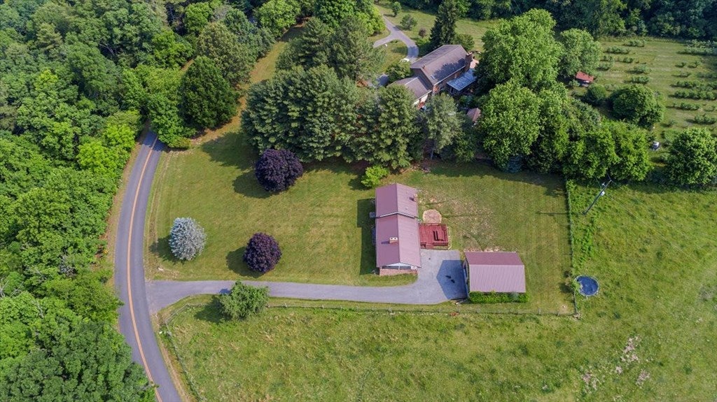 4498 Shelburne Road Radford, VA 24141 - Photo 62 of 64 Gallery Image 62