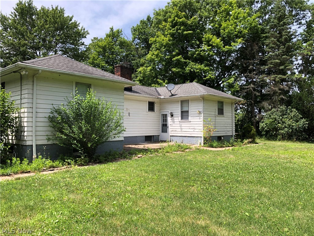 1565 Ridge Road Hinckley, OH 44233 - Photo 22 of 27