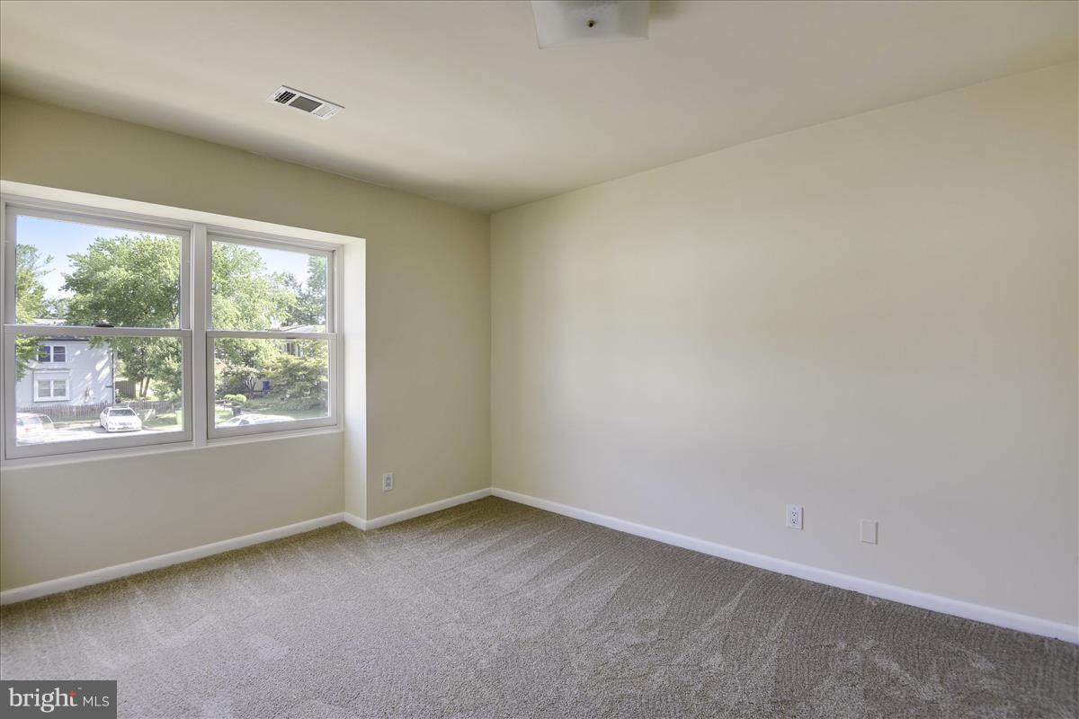 17432 Hoskinson Road Poolesville, MD 20837 - Photo 14 of 21 Gallery Image 14