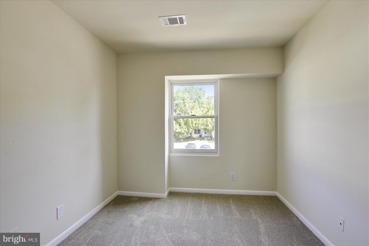 17432 Hoskinson Road Poolesville, MD 20837 - Photo 16 of 21 Gallery Image 16
