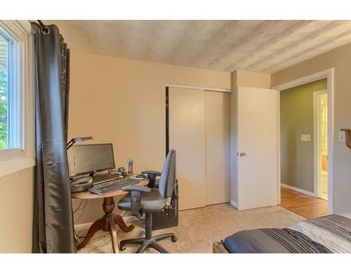 27 Porter Road Chelmsford, MA 01824 - Photo 18 of 24