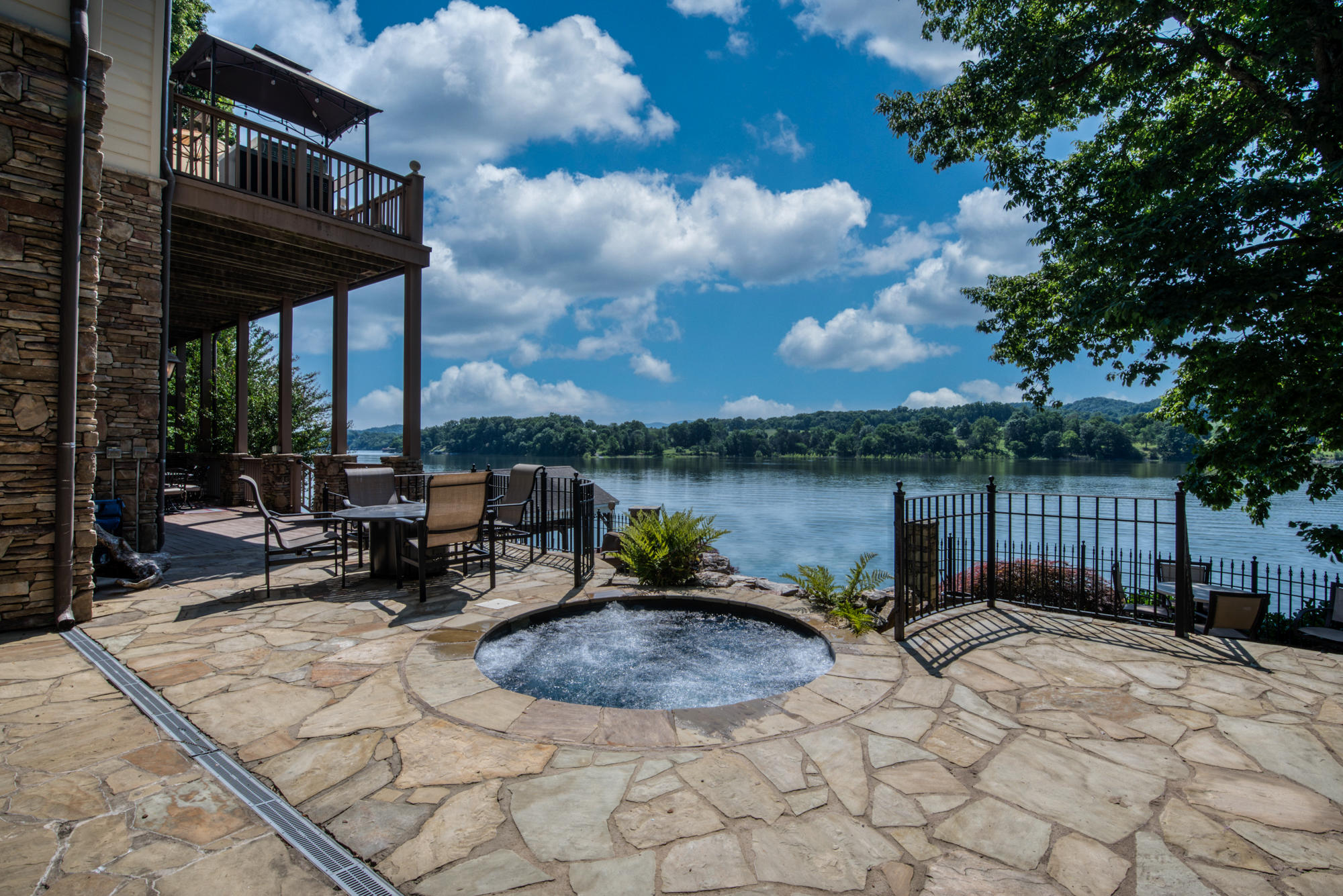 327 Sunset Road Piney Flats, TN 37686 - Photo 4 of 76 DSC_6073_17