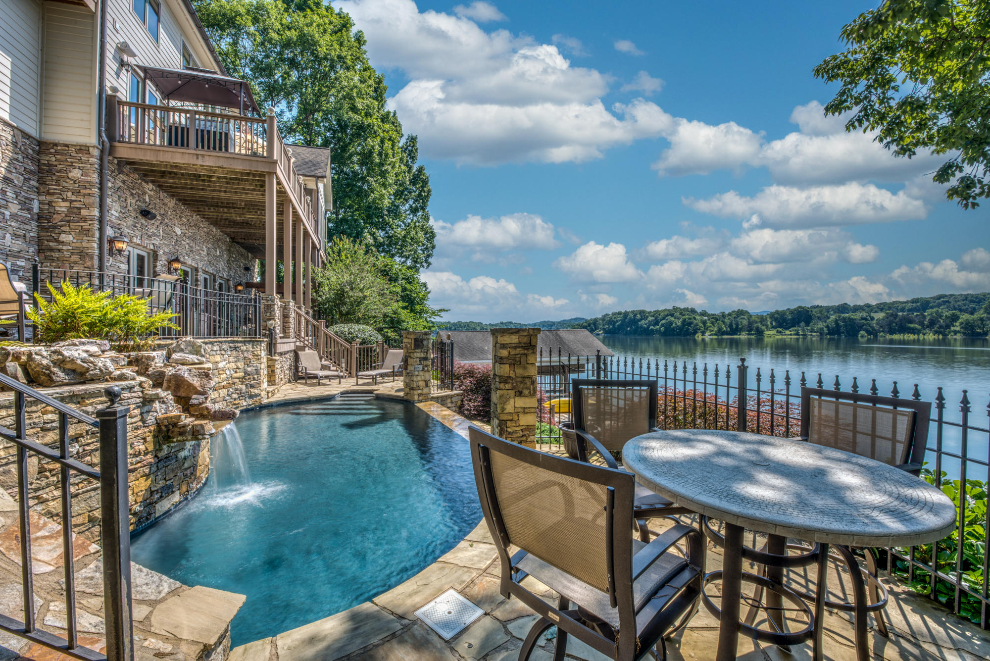 327 Sunset Road Piney Flats, TN 37686 - Photo 60 of 76 Z71_8584_65