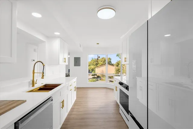 $570,000 | 206 Quayside Circle, Unit 404, Maitland, FL 32751