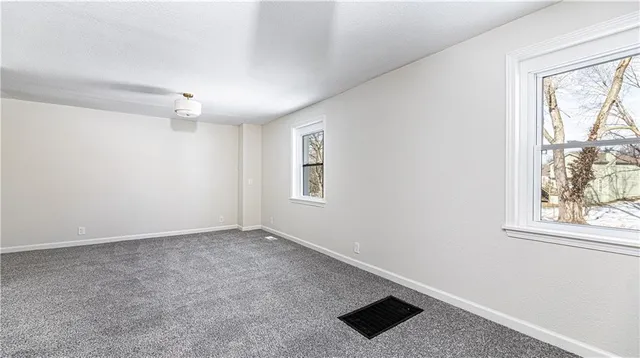 $340,000 | 808 Northeast Russell Rd., Kansas City, MO 64116