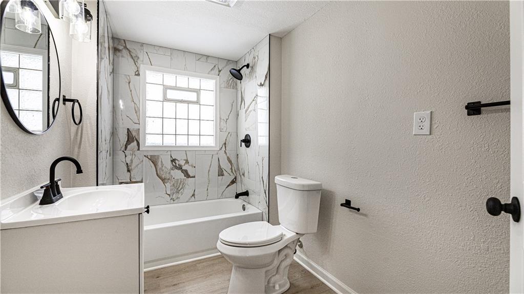 808 Northeast Russell Rd. Kansas City, MO 64116 - Photo 15 of 20