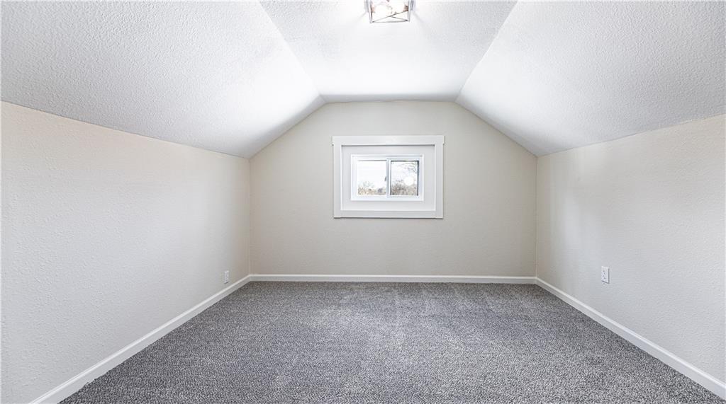 808 Northeast Russell Rd. Kansas City, MO 64116 - Photo 18 of 20