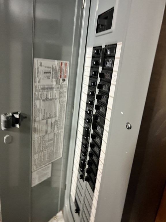 25 Main Road Phillipston, MA 01331 - Photo 39 of 42 a bathroom with a shower