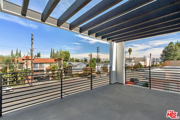 $4,795 | 14804 1/2 Vanowen Street, Van Nuys, CA 91405