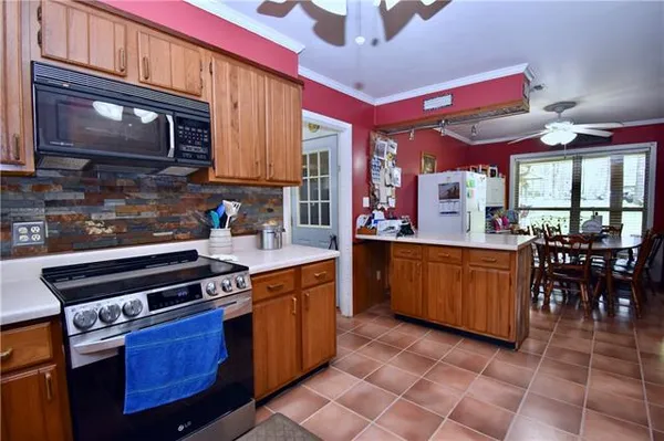 $249,900 | 514 Eagle Drive, Pineville, LA 71360