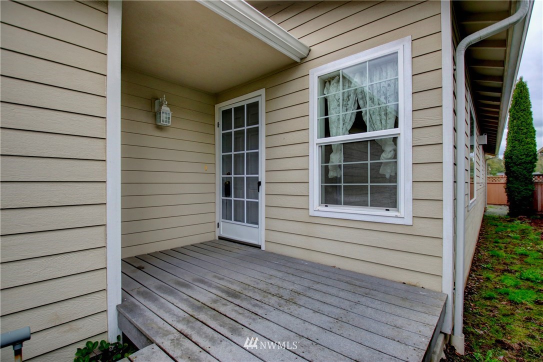885 Cook Road, Unit 6 Sedro-Woolley, WA 98284 - Photo 2 of 31