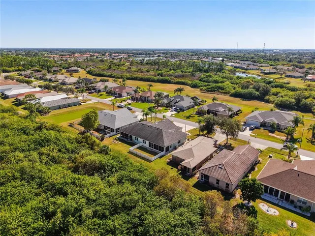 $299,900 | 13348 Southwest Pembroke Circle North, Lake Suzy, FL 34269