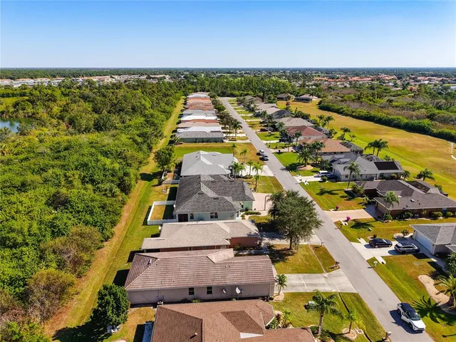 $299,900 | 13348 Southwest Pembroke Circle North, Lake Suzy, FL 34269