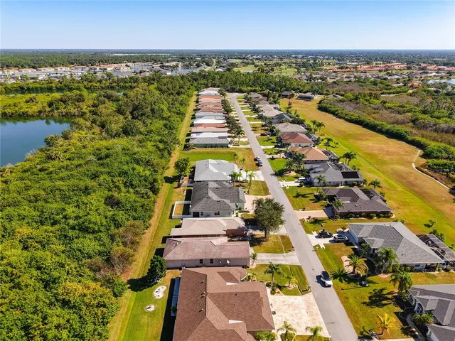 $299,900 | 13348 Southwest Pembroke Circle North, Lake Suzy, FL 34269