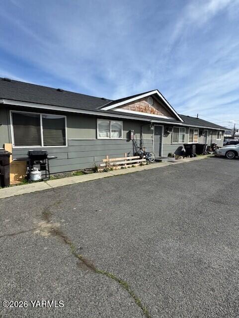 301 Perry Street Yakima, WA 98902 - Photo 4 of 4 301